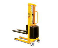 輕型半電動(dòng)堆高車